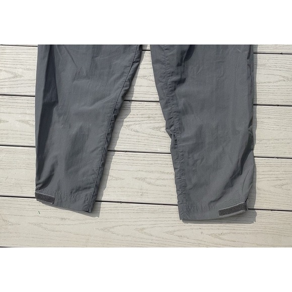 REI women's gray cargo convertible shorts pants 8p lightweight zipper belted - Picture 8 of 16